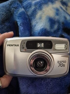 Pentax Espio 70s Point-and-Shoot 38mm Film Camera Tested And Works With Case